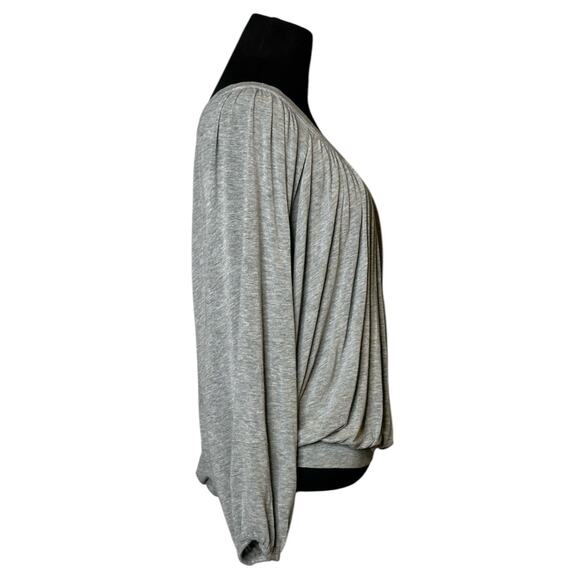 Free People gray pleated long sleeves t shirt blouse size XS - Picture 6 of 12